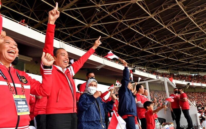  Jokowi Optimistis Indonesia Juara AFF Meski Gagal Kalahkan 10 Pemain Thailand