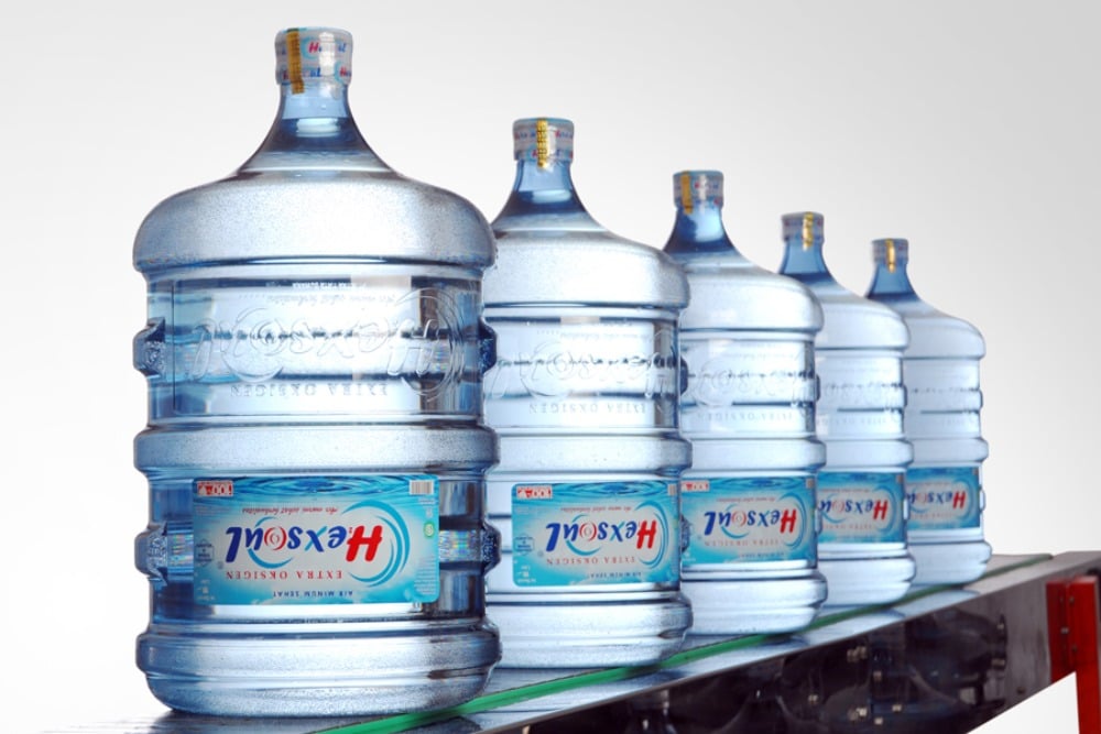 Air minum kemasan galon Hexsoul yang diproduksi PT Mitra Tirta Buwana Tbk. (SOUL)/Dok.Perusahaan. 