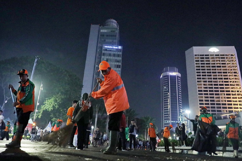  Sampah Sisa Perayaan Tahun Baru 2023 di Jakarta Tembus 74 Ton
