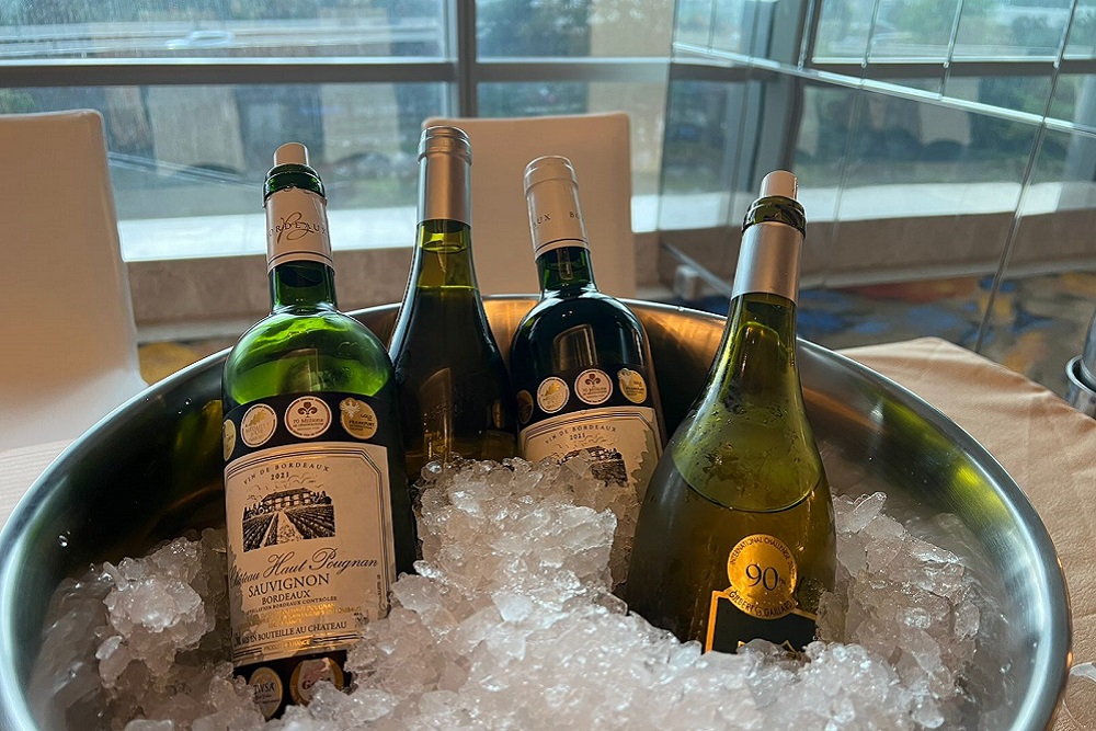 Varian anggur putih atau white white yang dihadirkan di event Tastin France di Hotel Raffles, Jakarta, Jumat (7/10/2022). Bisnis-Feni Freycinetia