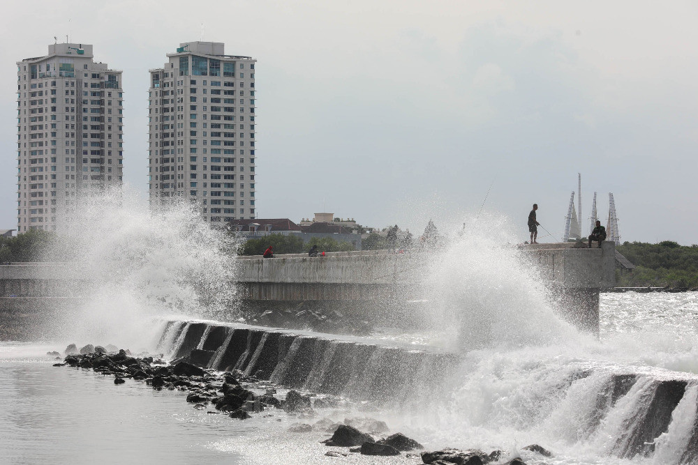  Cegah Banjir Rob di Ibu Kota, Presiden Jokowi Ingin Giant Sea Wall Segera Dibangun