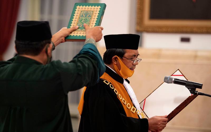 Dua Hakim Agung Terjerat Kasus Suap, Ketua MA Minta Maaf. Ketua Mahkamah Agung (MA) Muhammad Syarifuddin. ANTARA /Sigid Kurniawan
