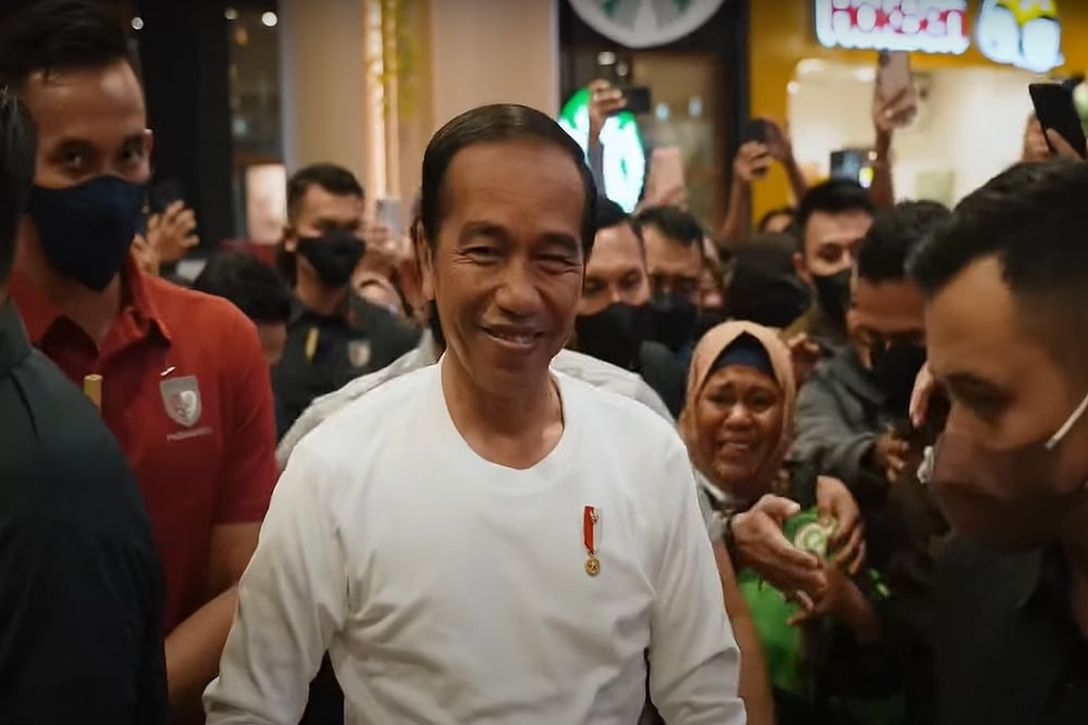  Lagi! Jokowi Tak Pakai Masker saat Kunjungi Mal di Pekanbaru