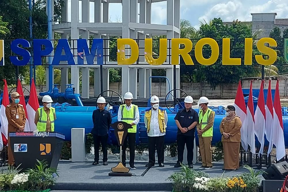  Jokowi Resmikan SPAM Durolis, 32.000 Rumah Siap Dialiri Air Bersih