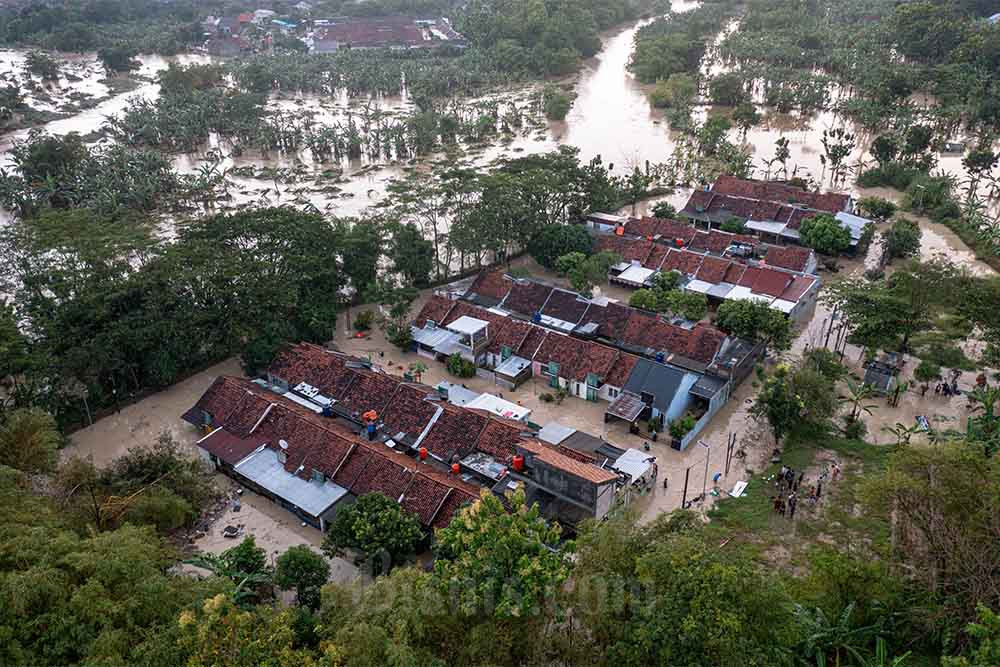  Banjir Bandang di Perumahan Dinar Indah Semarang