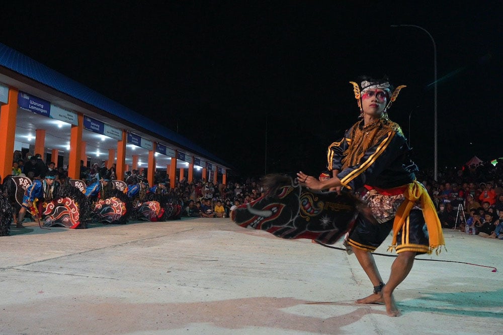  Dukung Pengembangan UMKM dan Seni Budaya, Pupuk Kaltim Gelar Pertunjukan Kuda Lumping di Pujasera NPK Pelangi