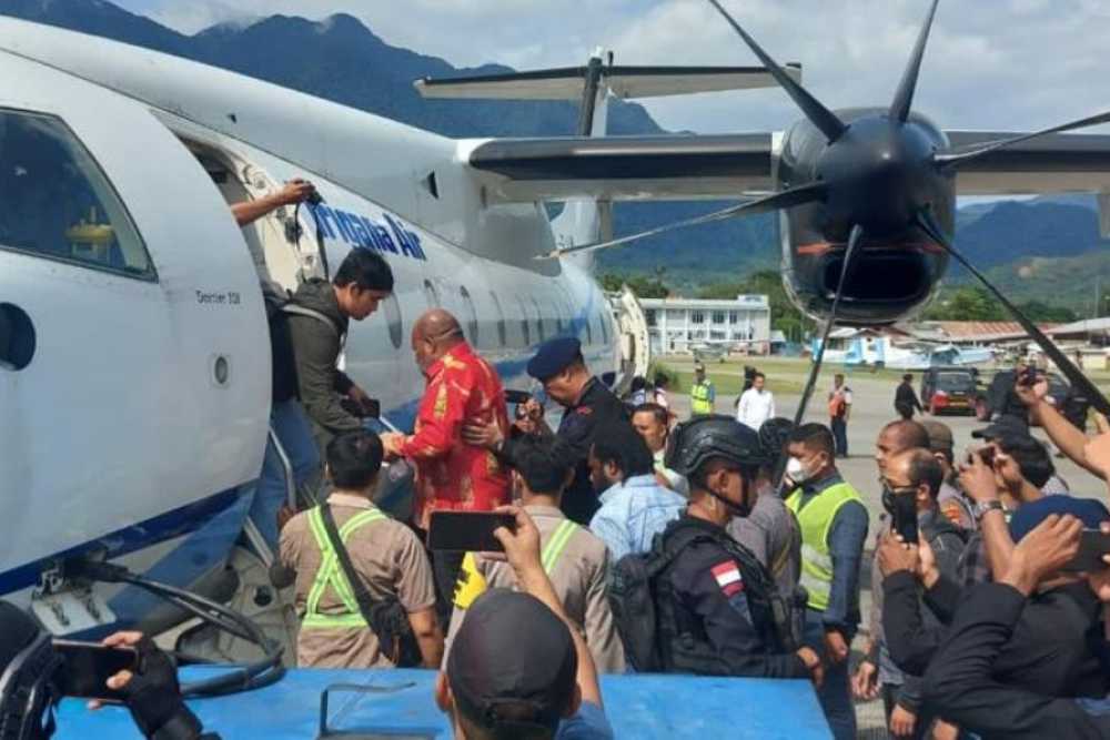  Satu Pendukung Lukas Enembe Tewas dalam Kericuhan di Bandara Sentani Papua