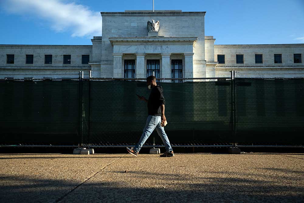 Gedung Federal Reserve Marriner S. Eccles di Washington, D.C., AS, Selasa, (23/8/2022). Bloomberg/Graeme Sloan