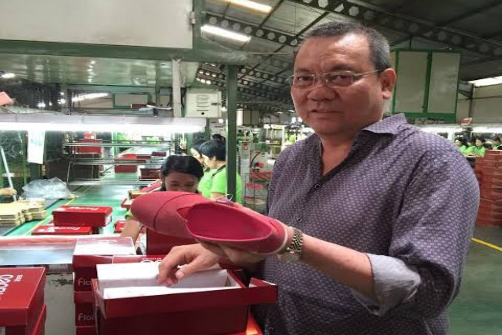  Deretan Pengusaha Pemilik Pabrik Sepatu Ternama di Indonesia