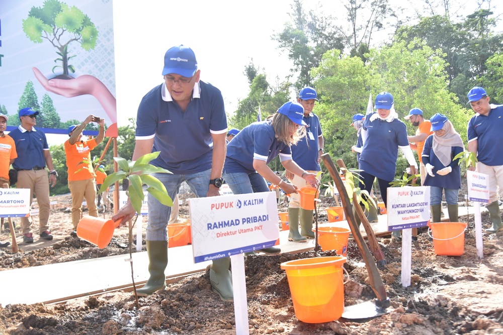  Tekan Emisi Karbon, Pupuk Kaltim Tanam 23 Ribu Pohon di 2022