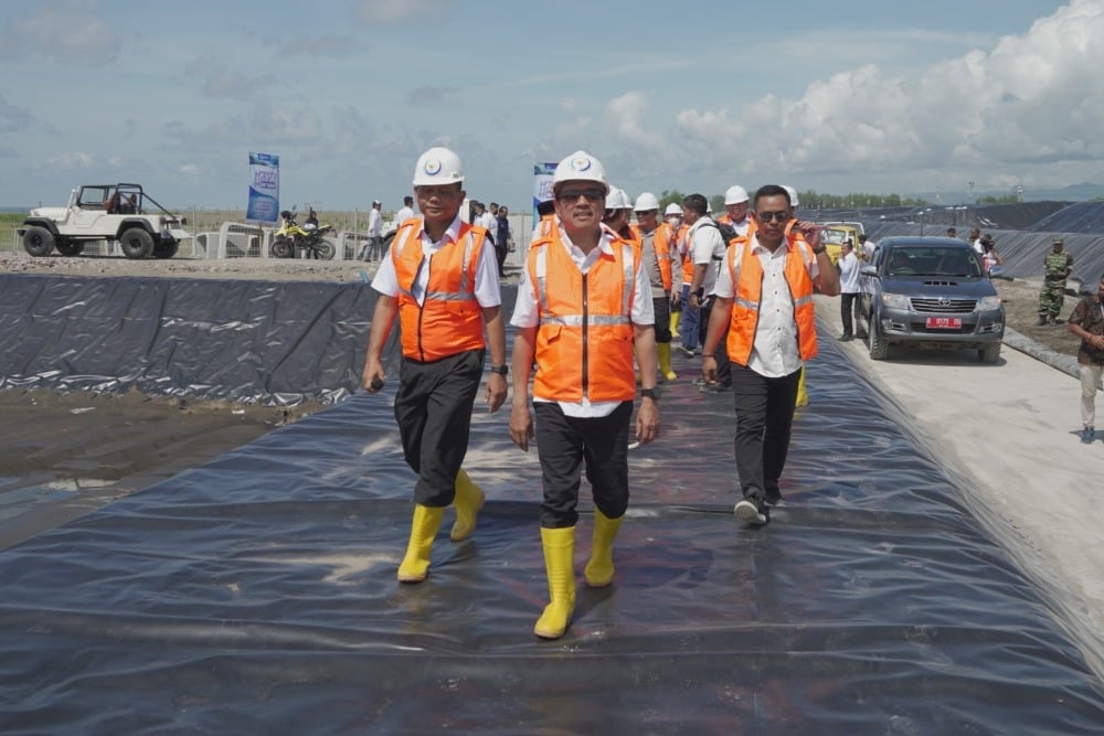  Beroperasi Februari, Menteri KP Tinjau Kesiapan Tambak Udang Modern Terbesar di RI