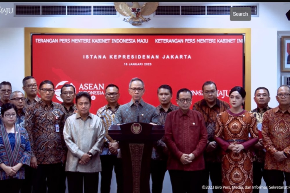Ketemu Jokowi, OJK dan BEI Update Bursa Karbon