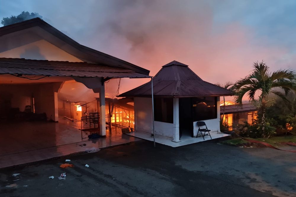 Kebakaran Rumah Kapolda Papua Diduga Terkait Gempa Jayapura