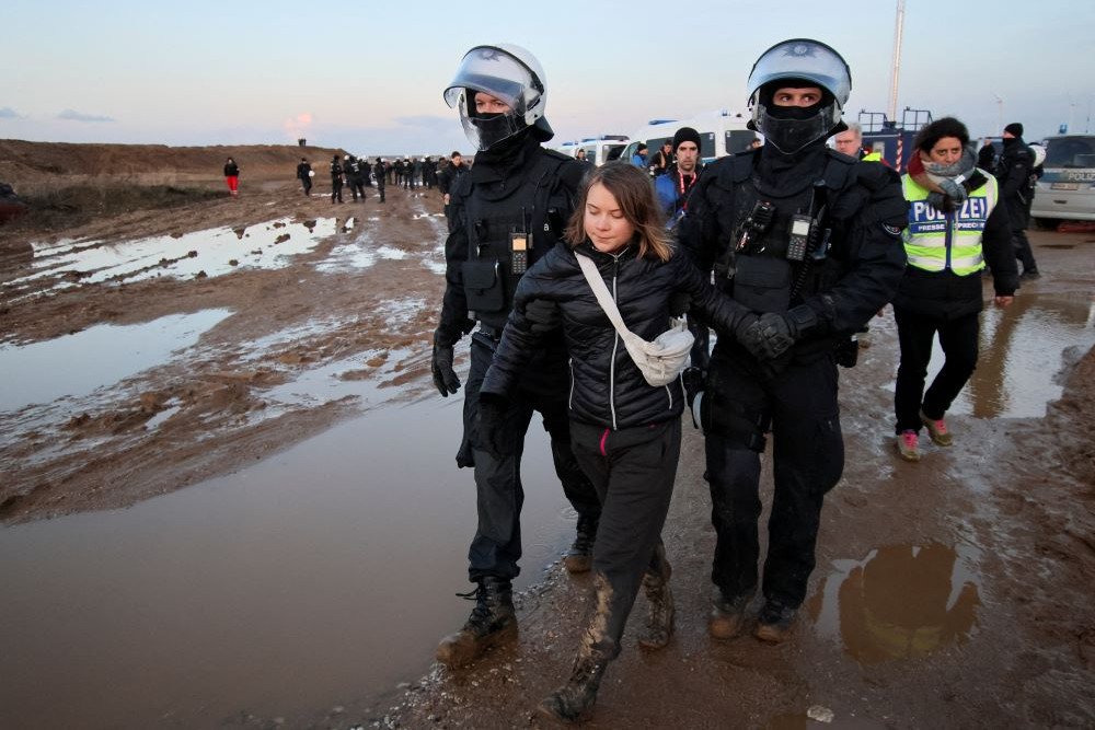  Demo di Tambang Batu Bara Jerman, Aktivis Iklim Greta Thunberg Ditahan Polisi