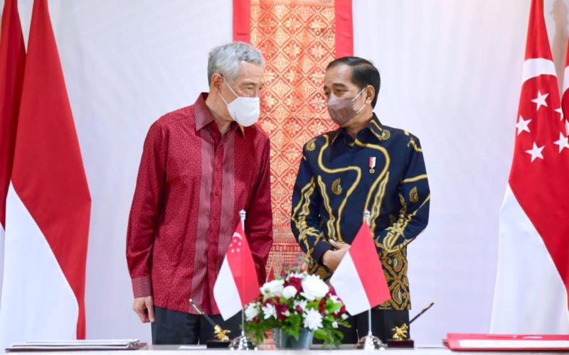  Jokowi Teken UU Ekstradisi dengan Singapura, Buronan Tak Bisa Kabur!