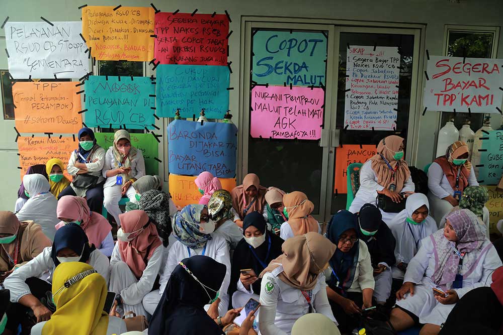  Tenaga Kesehatan RSUD Chasan Boesoirie Ternate Lakukan Aksi Mogok Kerja