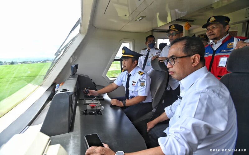  Penyelesaian Jalur KA Makassar-Parepare Masih Ada Kendala, Ini Instruksi Menhub