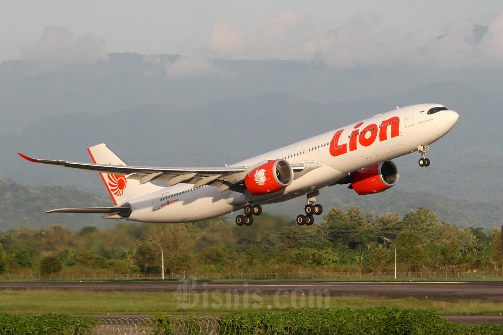 Lions Air membawa 210 penumpang China saat kasus Covid-19 di negara tersebut sedang melonjak.