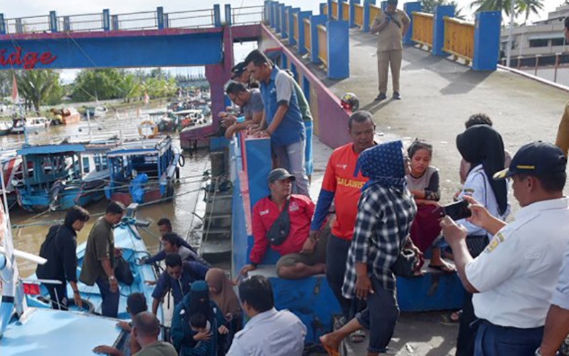 17 Wisatawan Terjebak di Pulau Angso Akibat Cuaca Berhasil Dievakuasi