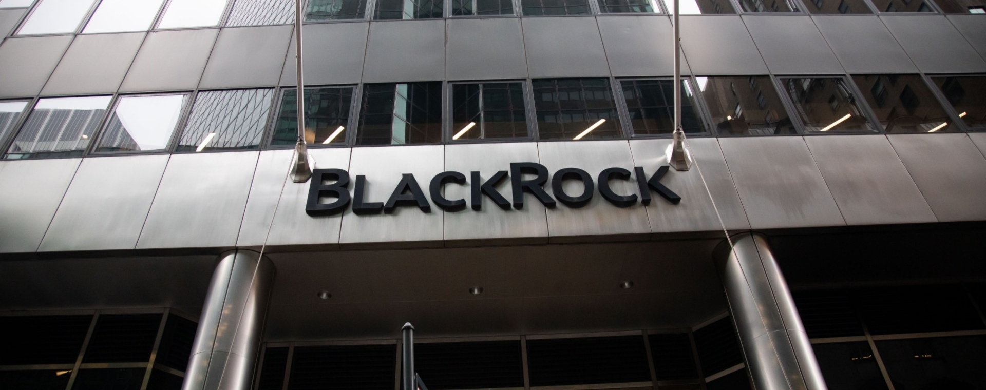 Kantor pusat BlackRock di New York, AS, Jumat, (13/1/2023). Bloomberg/Michael Nagle. 