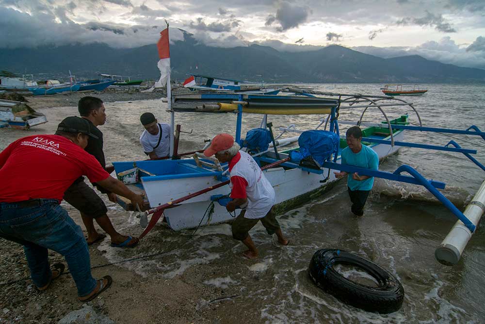  Nelayan di Sulawesi Tidak Melaut Karena Kesulitan Mendapatkan BBM