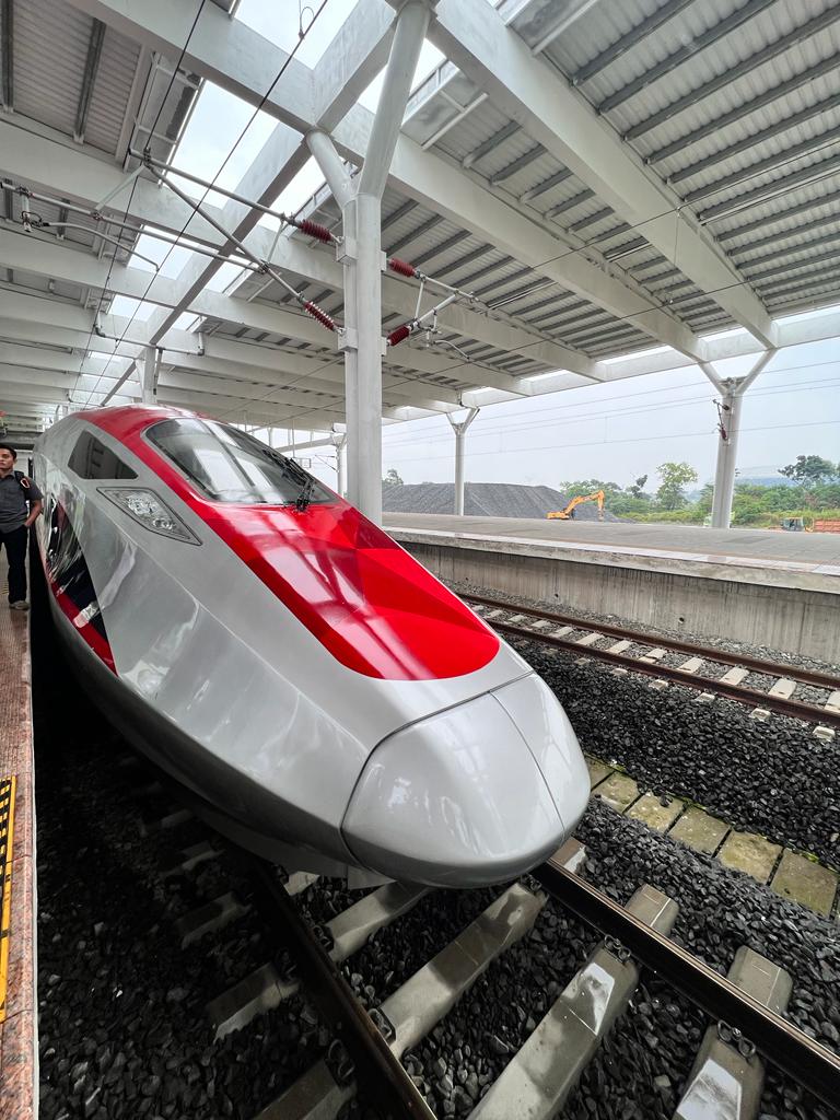  PT KAI: Kereta Cepat Jakarta Bandung Siap Operasi Juli 2023