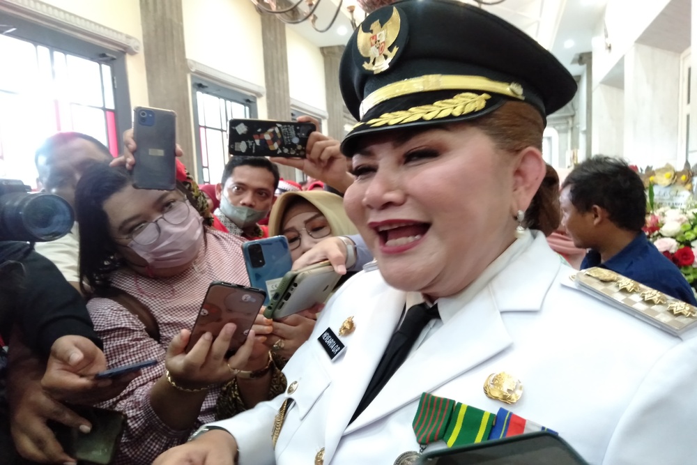 Wali Kota Semarang Hevearita Gunaryanti Rahayu saat memberikan keterangan kepada wartawan./Bisnis-Alif N.