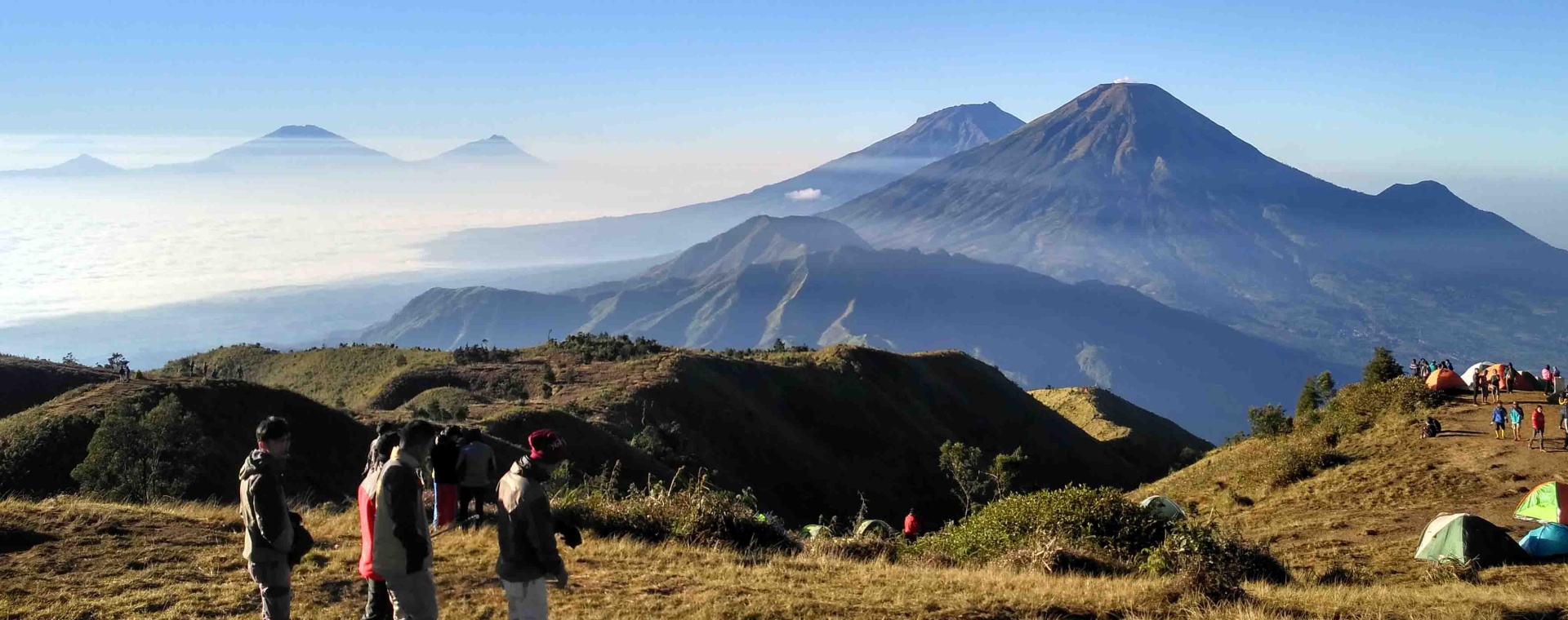  Menapaki Ketangguhan Gunung Sindoro