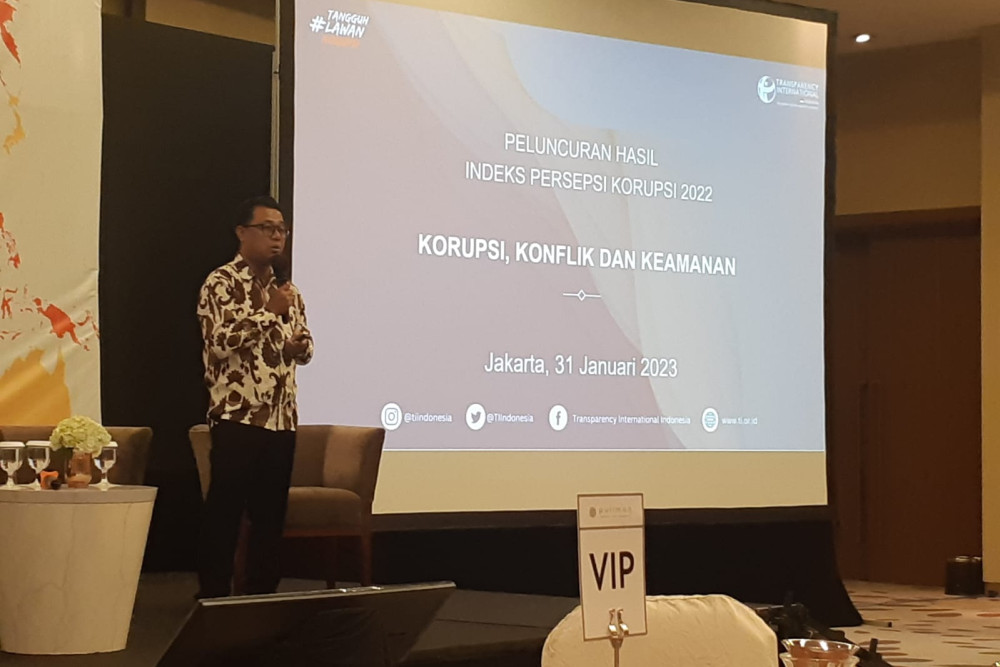 Deputi Sekretaris Jenderal Transparency International Indonesia Wawan Suyatmiko pada peluncuran Indeks Persepsi Korupsi 2022 di Hotel Pullman, Jakarta, Selasa (31/1/2023)/Bisnis-Dany Saputra.