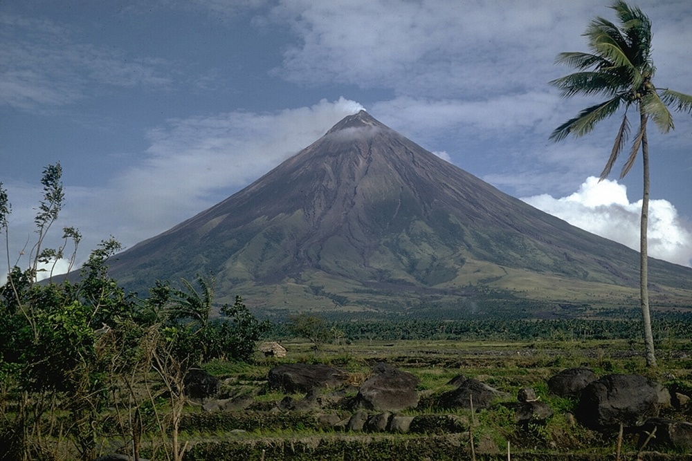 Gunung Mayon di Filipina/globalvolcanismprogram