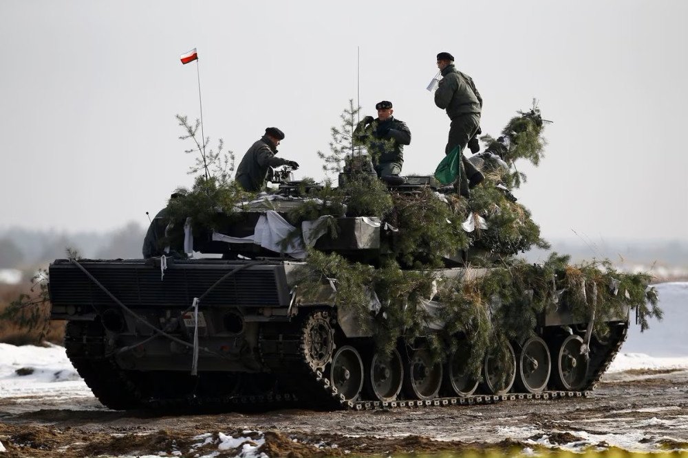 Spanyol Berencana Kirim Tank Leopard 2A4 ke Ukraina