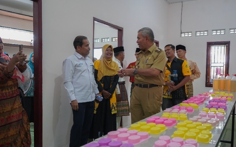 PLN UIP Sumbagteng Dukung Pengembangan UMKM Sentra Produksi Kelor di Kampar