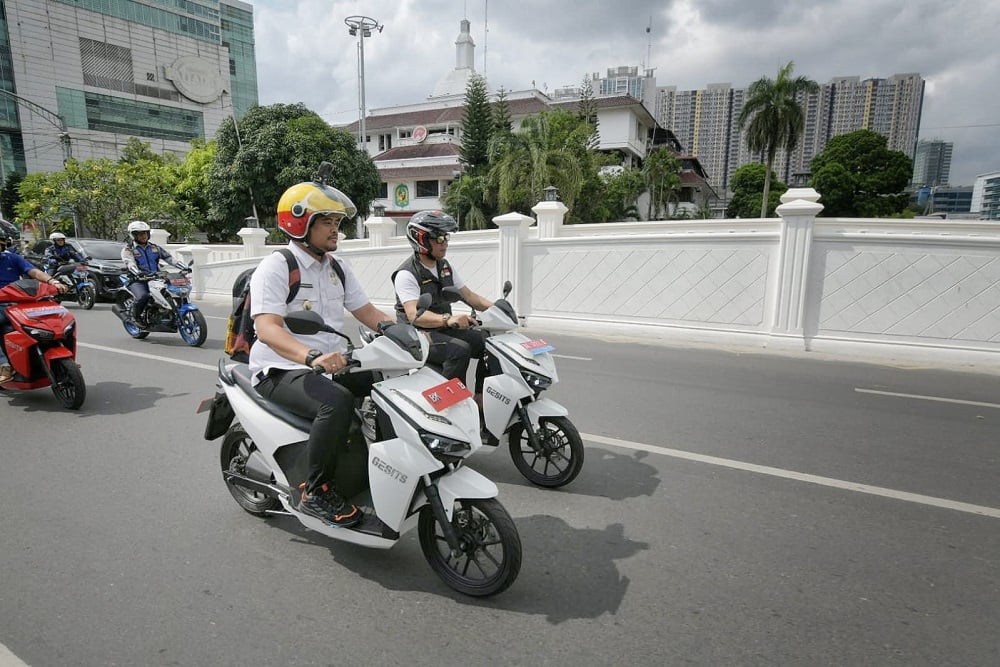  Ridwan Kamil dan Wali Kota Medan Bobby Nasution Kampanyekan Motor Listrik