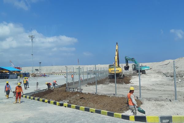  Made Mangku Pastika Angkat Suara Soal Bandara Bali Utara