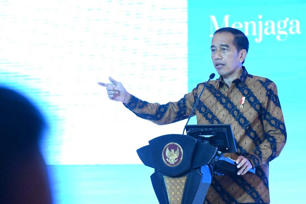 Presiden Joko Widodo memberikan kata sambutan dalam acara Outlook Perekonomian Indonesia 2022 di Hotel Ritz-Carlton, Jakarta pada Rabu (21/12/2022). Dok. Yotube Kemenko Perekonomian RI.