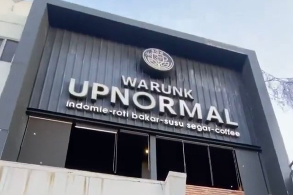  Warunk Upnormal Nasibmu Kini, Sepi Hingga Banyak Gerai Tutup