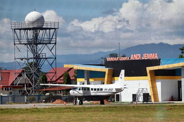 Pesawat Susi Air terparkir di Bandara Andi Jemma, Masamba Kabupaten Luwu Utara, Sulawesi Selatan, Jumat (11/1/2019)./Bisnis-Paulus Tandi Bone