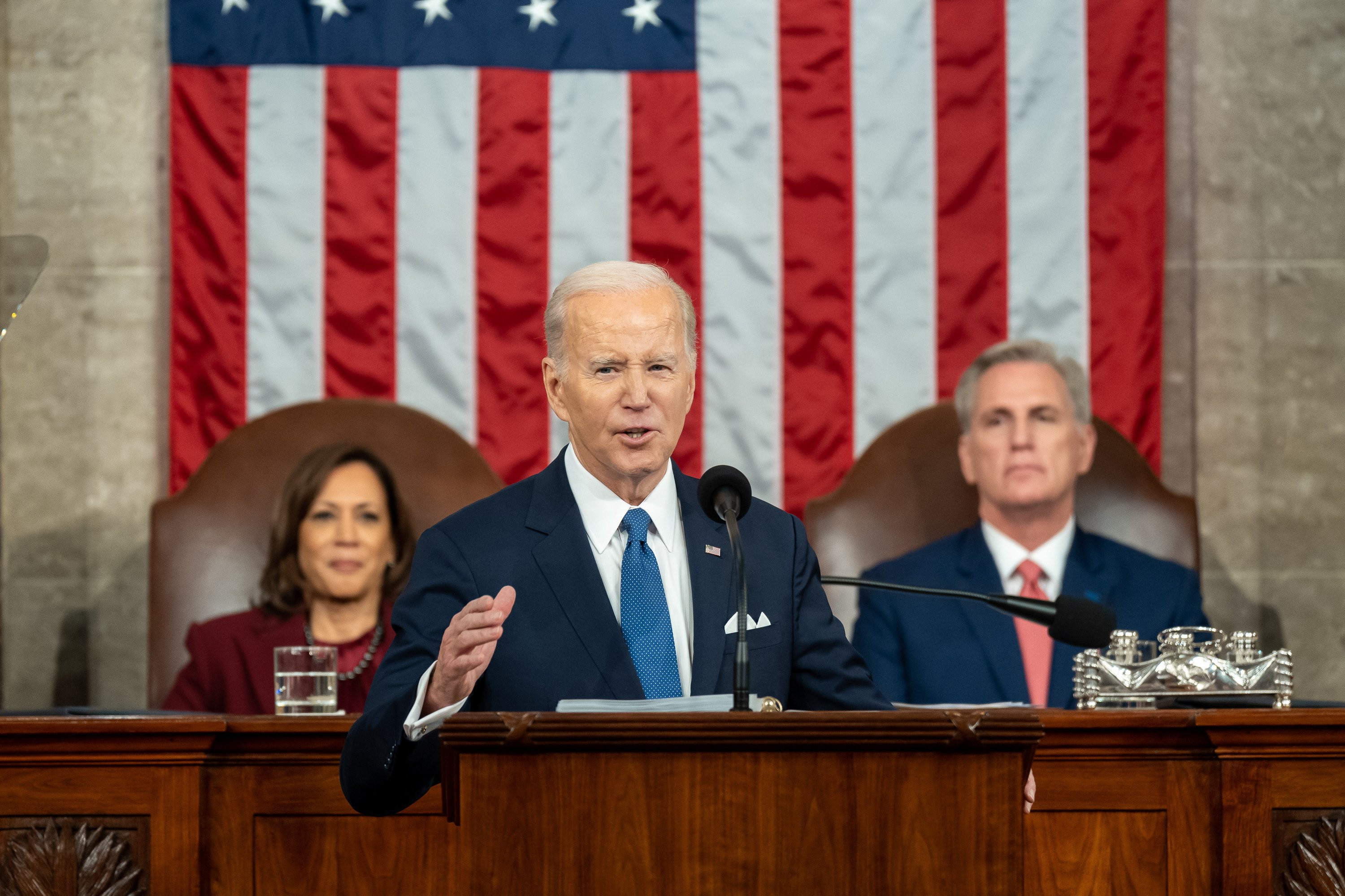  Desakan Biden Hindari Bom Waktu Utang AS