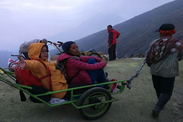  Banjir Bandang Terjang Permukiman Warga di Lereng Gunung Ijen