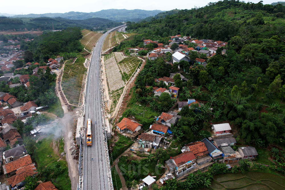  Indonesia dan China Sepakat Soal Biaya Bengkak Kereta Cepat