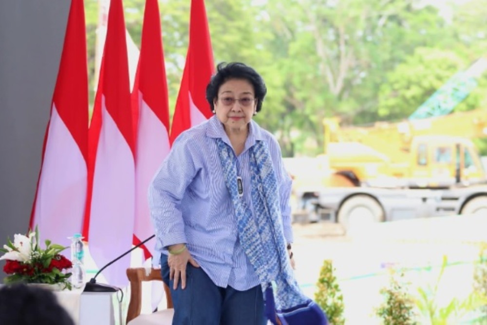 Ketua Umum DPP PDI Perjuangan (PDIP) Megawati Soekarnoputri menolak pembangunan Bandar Udara di Bali Utara dengan alasan hanya menguntungkan para investor, namun melupakan warga lokal. Megawati menyampaikan hal itu saat menghadiri pencanangan Renovasi dan Revitalisasi Grand Inna Bali Beach, Senin (16/1/2023)./Dok. PDIP