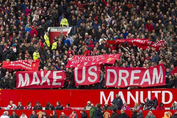 Suporter Manchester United/Reuters
