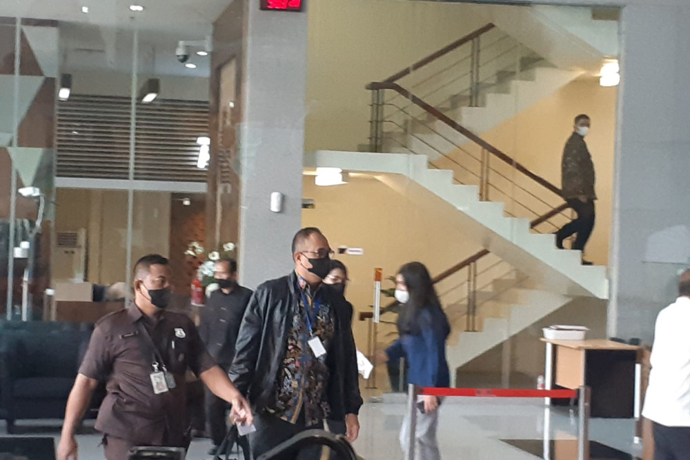  Eks Pejabat Pajak Rafael Alun Trisambodo Tiba di Gedung KPK!