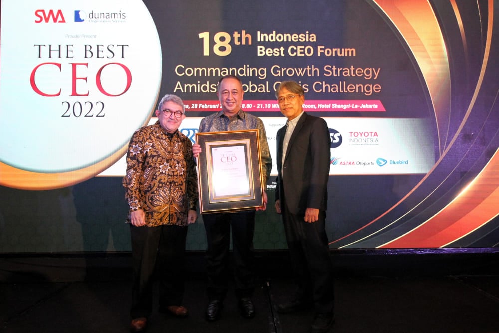  Dirut BNI Raih Penghargaan The Best CEO with Distinction 2022