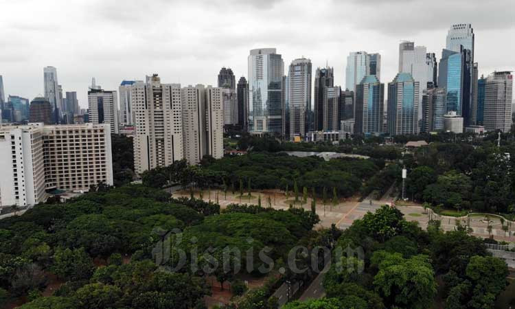 Foto aerial ruang terbuka hijau di Senayan, Jakarta, Selasa (10/3/2020). Bisnis/Himawan L Nugraha