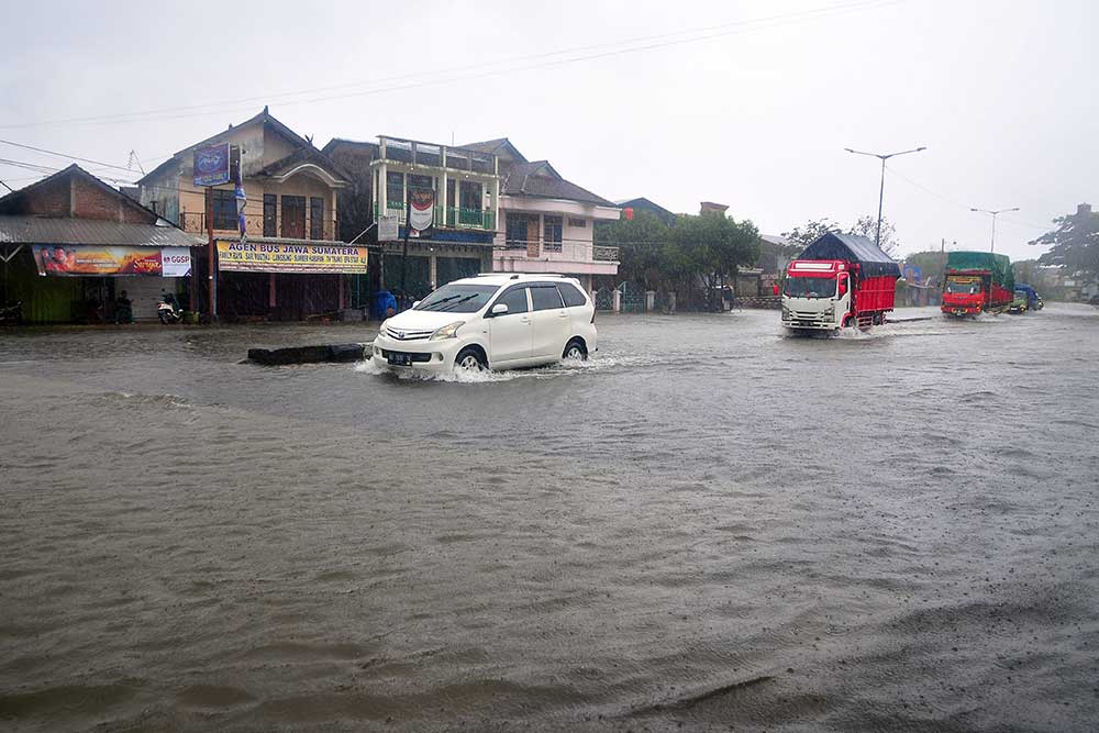  Jalur Pantura di Kudus Terendam Banjir