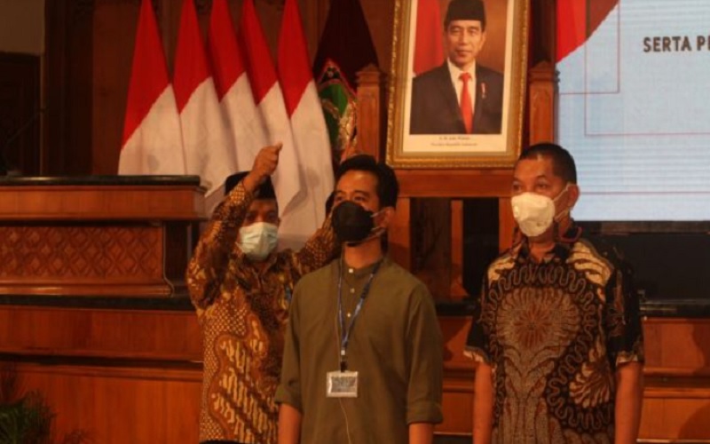  5 Berita Populer: Gaji Wali Kota Solo, Mobil Gibran Tak Masuk LHKPN 2022