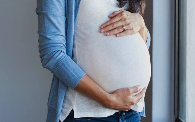 Ibu-ibu, Pakai BPJS Kesehatan Bisa untuk Perawatan Cegah Bayi Stunting