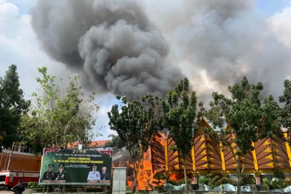  Mal Pelayanan Publik Pekanbaru Terbakar Setelah Ulang Tahun