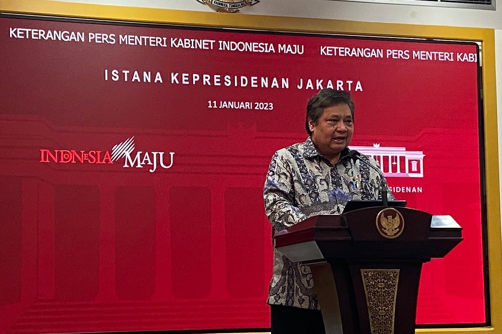 Menko Perekonomian Airlangga Hartarto memberikan keterangan di Istana Kepresidenan Jakarta, Rabu (11/1/2023). BPMI Setpres RI. 